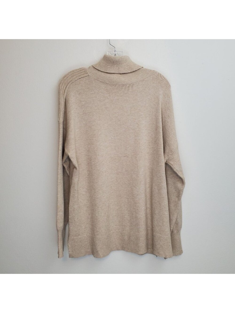 Evereve Carlie turtleneck pullover sweater in Almond
